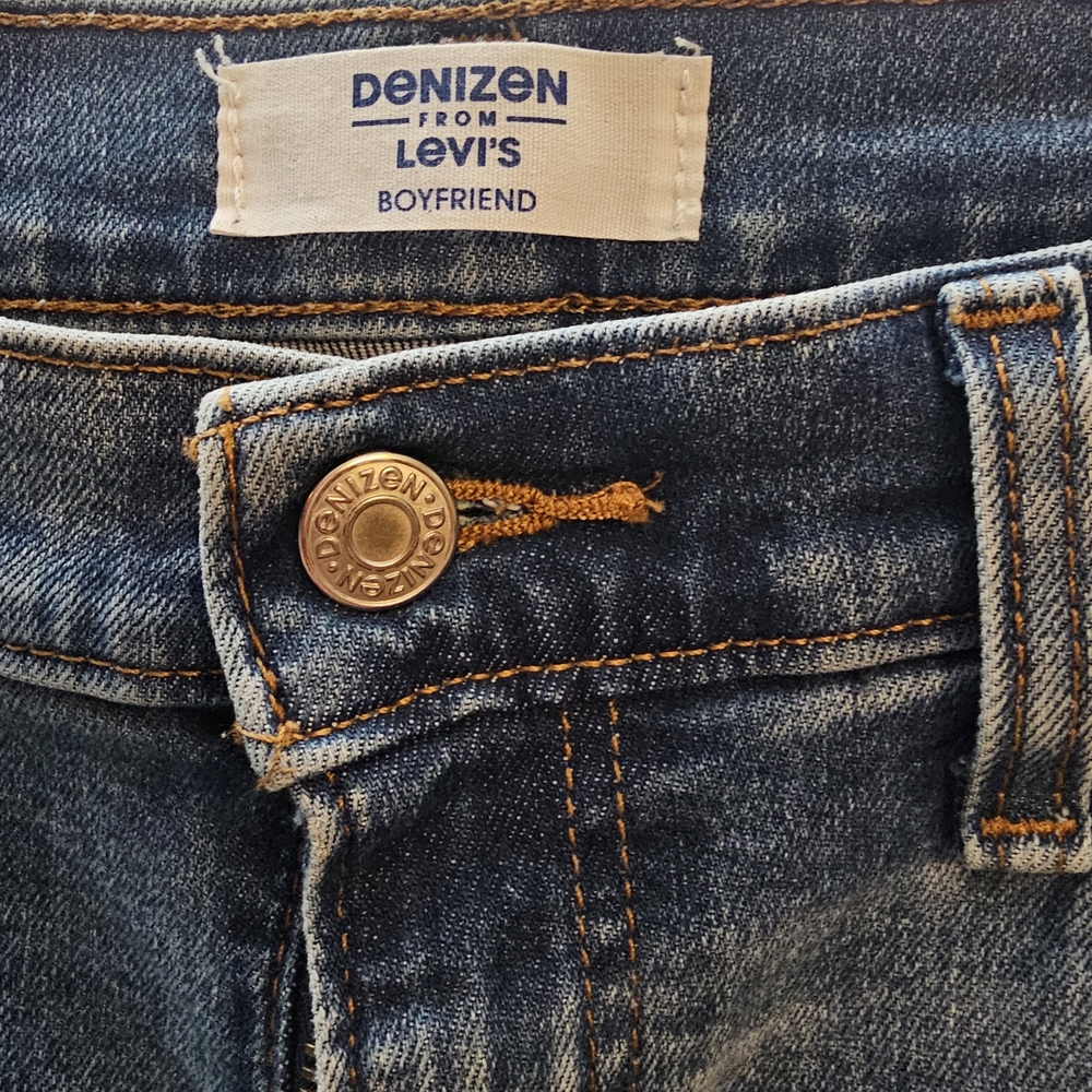 Denizen from Levi's Women's Dark Indigo Skinny Ripped Jeans - Picture 3 of 10
